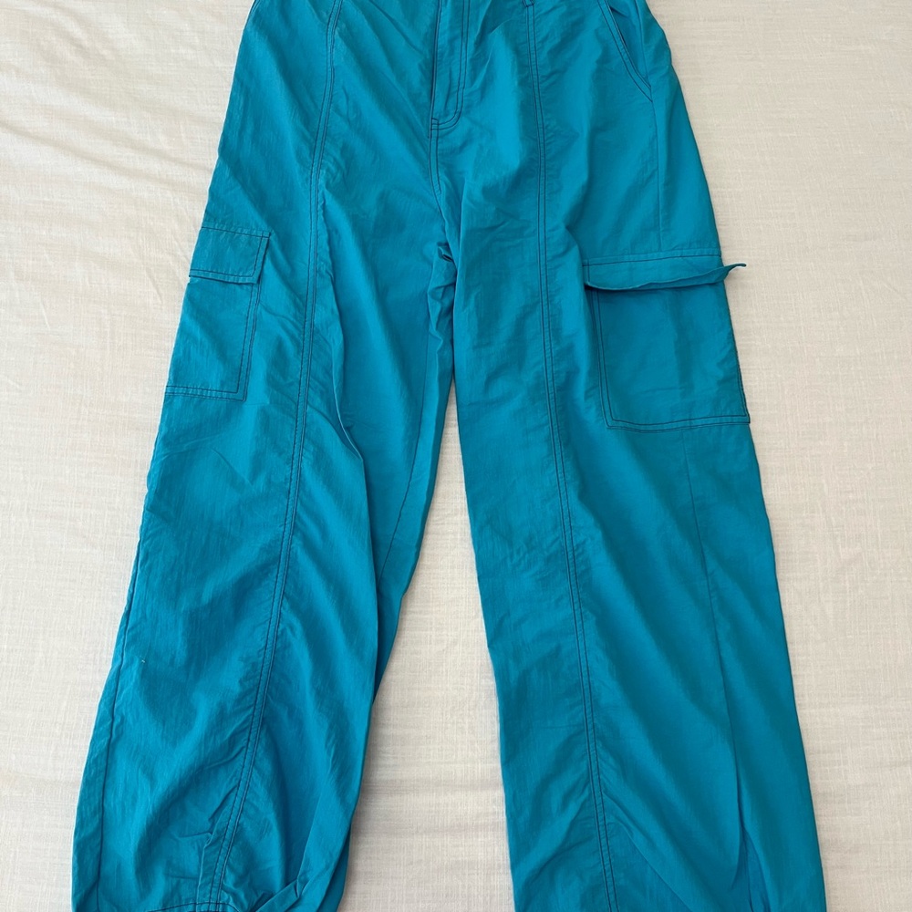 Bright Blue Teal Cargo Lightweight Pull-On Pants, Size L Fits like M/L